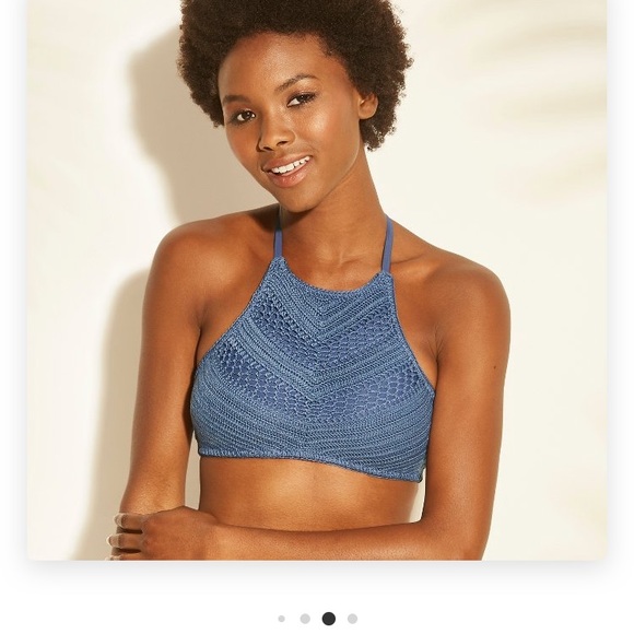 Adorable blue knit halter top Bikini - Picture 2 of 3